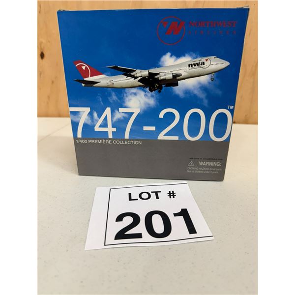 DRAGON WINGS / NORTHWEST AIRLINES BOEING 747-200 (1:400) [DIE-CAST]