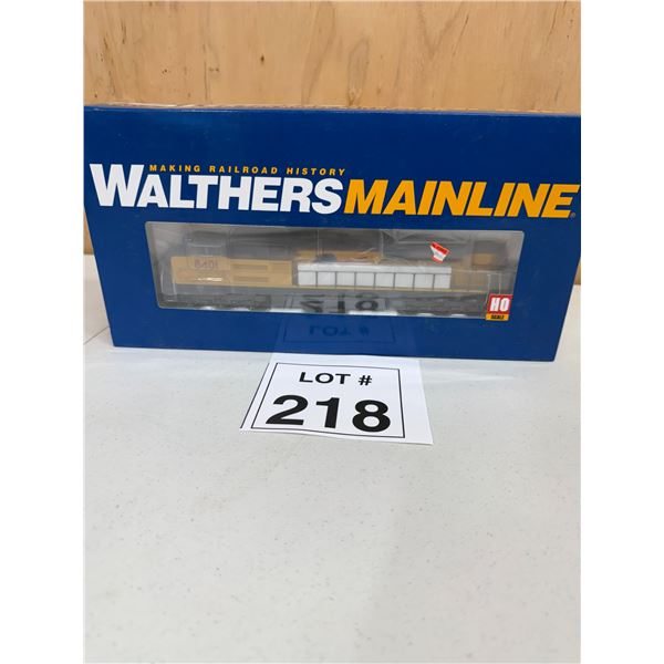 WALTHERS MAINLINE / HO SCALE DIESEL LOCOMOTIVE 8401