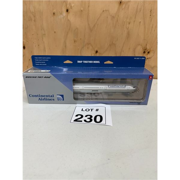 HOGAN / CONTINENTAL AIRLINES BOEING 767-400 (1:200) [DIE-CAST]