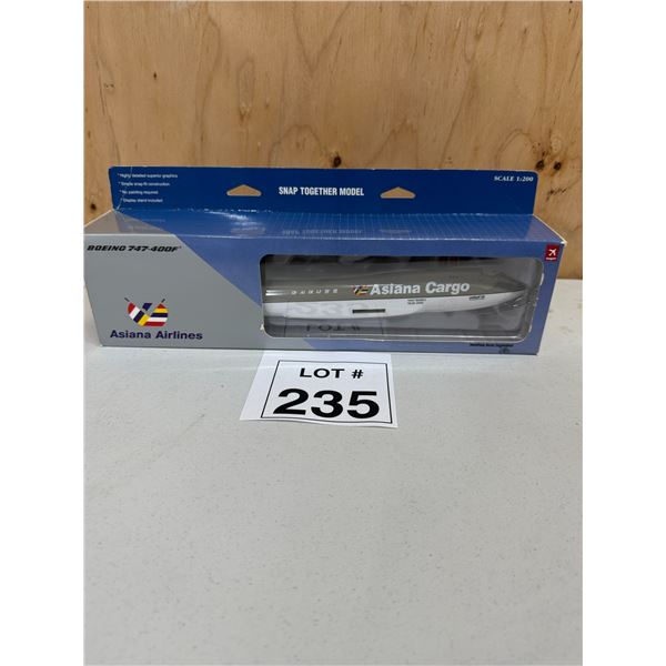 HOGAN / ASIANA AIRLINES CARGO BOEING 747-400F (1:200) [DIE-CAST]