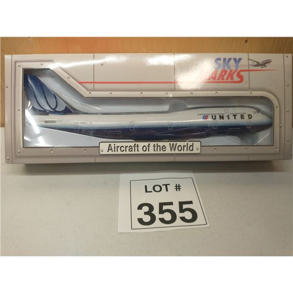 SKY MARKS / UNITED AIRLINES BOEING 747-400 (1:200) [DIE-CAST]