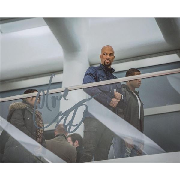 Common signed photo