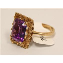 10kt Gold Ring W/2.5ctw Amethyst-Sapphire
