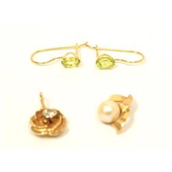Diamonds, Pearl Pendant & Blue Topaz Earrings
