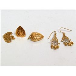 Italian Gold Pendant & Earrings