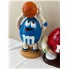 Image 4 : M&M Candy Dispensers