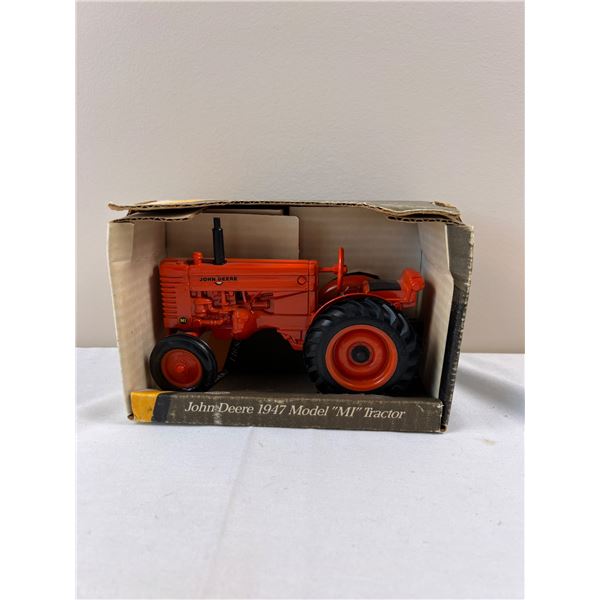John Deere 1947 Model "MI" Tractor