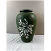 Image 1 : Handmade Urn