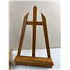 Image 2 : Wooden Easels