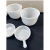 Image 2 : Milk Glass Kitchenware