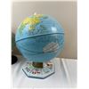 Image 2 : World Globes