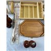 Image 4 : Kitchen Decor and Servingware