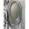 Image 5 : Serving Trays and Trivets