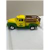Image 2 : ERTL John Deere Chevy Pickup Truck