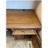 Image 6 : Executive Style Desk