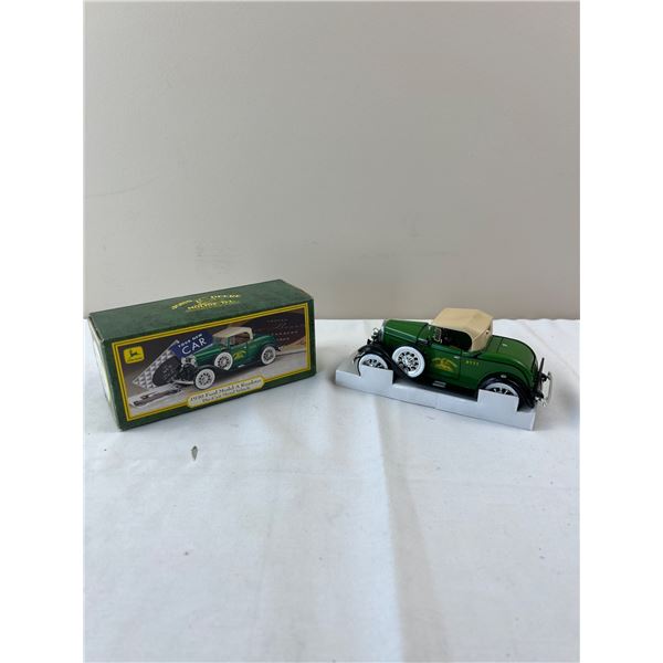 ERTL John Deere Ford Model A Roadster