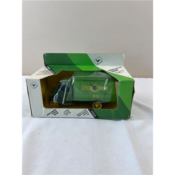 ERTL John Deere Truck Bank