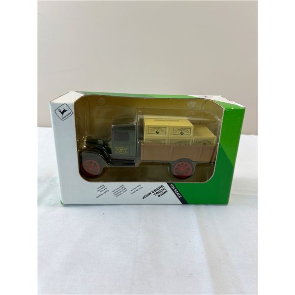 ERTL John Deere Truck Bank