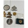 Image 6 : Medallions & Tokens