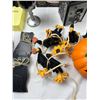 Image 8 : Halloween Decor Lot