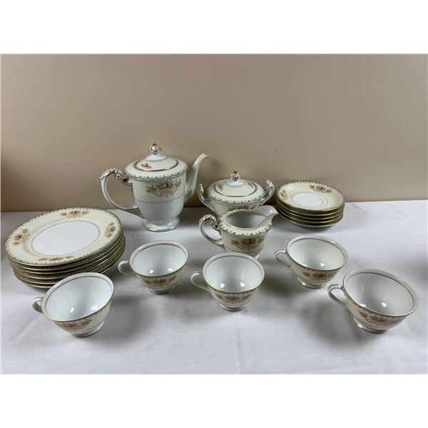 Sango China Set