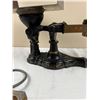 Image 4 : Vintage Scales