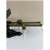 Image 5 : Vintage Scales