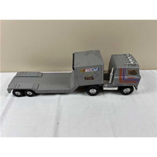 Ertl Nascar Race Team Truck