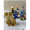 Image 6 : Salt & Pepper Shakers