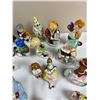 Image 2 : Decorative Ceramic Figures and Decor