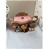 Image 3 : Decorative Teapots