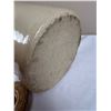 Image 7 : Stoneware Crocks