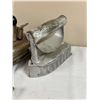 Image 5 : VIntage Irons