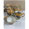 Image 2 : Iridescent China Set