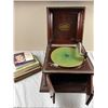 Image 1 : Columbia Grafonola Favourite