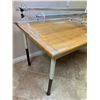 Image 3 : Quilting Table
