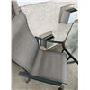Image 2 : Patio Table and Chairs