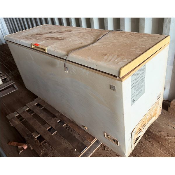 Kenmore KLFCO19MW Chest Freezer P/U Tues 2/24