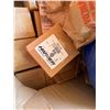 Image 10 : Contents of Pallet: Thomas & Betts Insulated Bushings, Burndy Compression Connectors P/U Mon 2/23