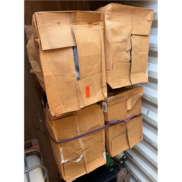 Qty 4 Boxes CAADU0GOIA Black Plastic Clips P/U Mon 2/23