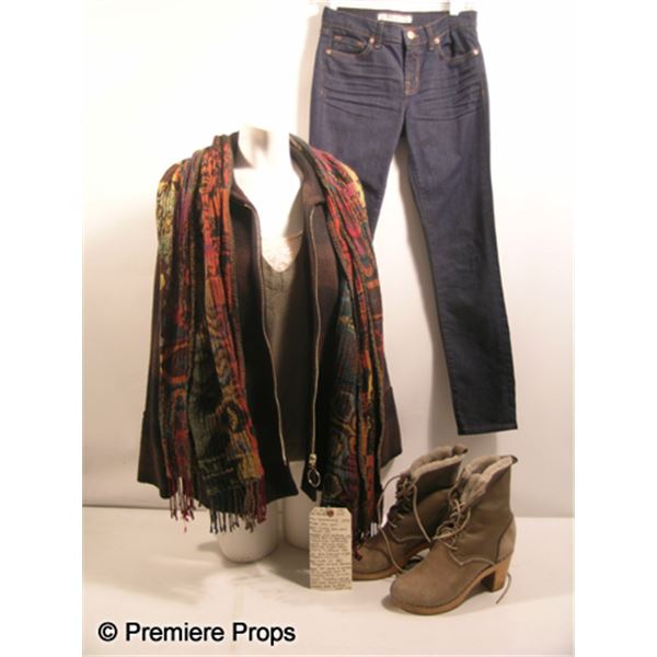 The Possession Stephanie (Kyra Sedgwick) Movie Costumes