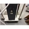 Image 8 : Welch Allyn Scale Tronix Mobile Stand-On Scale (needs repair)
