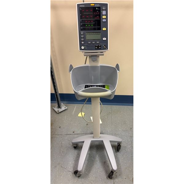 Mindray Datascope Accutorr-V Vital Signs Spot Check Monitor on Rolling Pole Stand