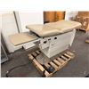 Image 3 : Midmark Ritter 223 Barrier-Free Examination Table