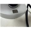 Image 5 : Qty 2 Aquilex Fluid Control Systems, Box Gentec Oxygen Regulators, Zeiss Microscope, Stryker Mistral