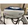 Image 9 : Qty 2 Aquilex Fluid Control Systems, Box Gentec Oxygen Regulators, Zeiss Microscope, Stryker Mistral
