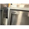 Image 9 : Follett 00959312 REF1 Medical-Grade Refrigerator New (gets cold/alarm sounds)