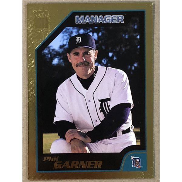 2001 TOPPS LIMITED EDITION PHIL GARNER