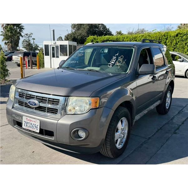 FORD  ESCAPE 2010 T-DONATION