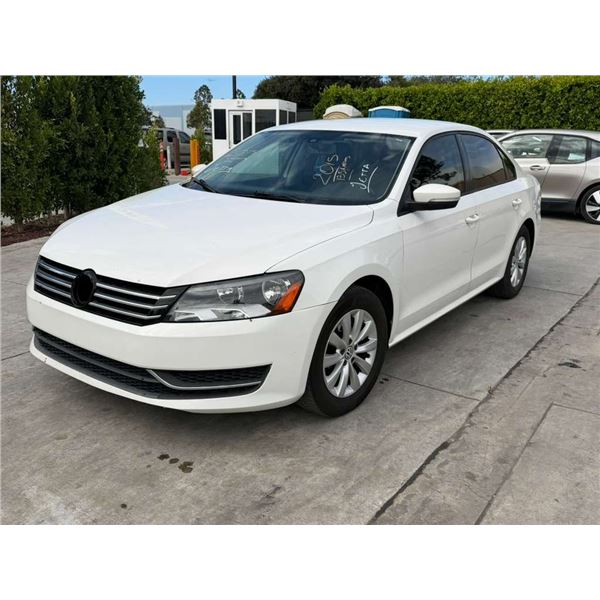 VOLK PASSAT 2015 T